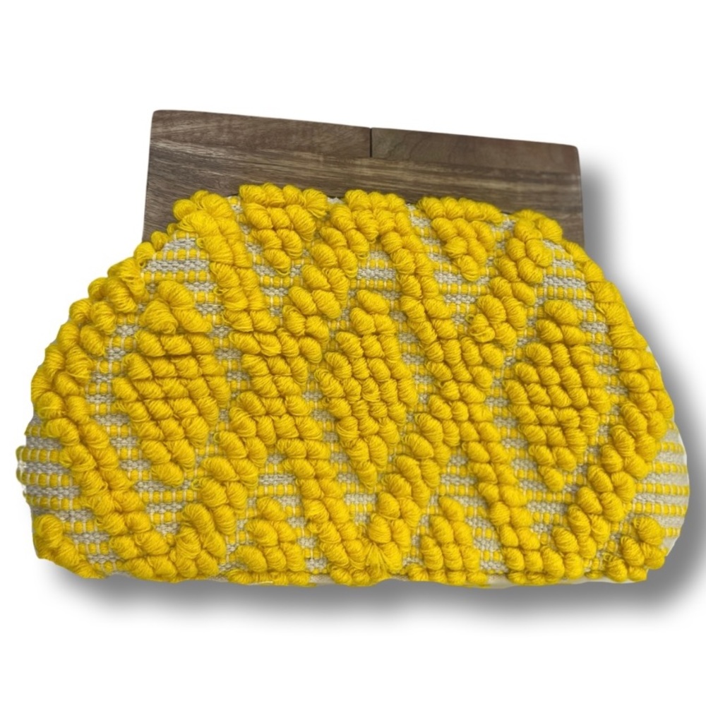 Macrame Clutch - Picture 4 of 4